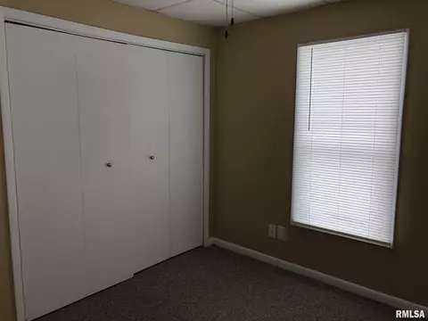 230 E Walker St, Macomb, IL 61455 photo 13