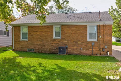 401 E Polk St, Morton, IL 61550 photo 39