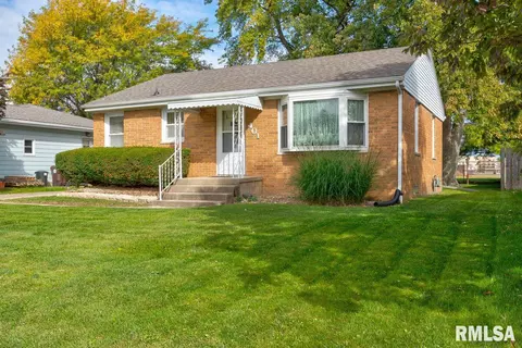 401 E Polk St, Morton, IL 61550 photo 4
