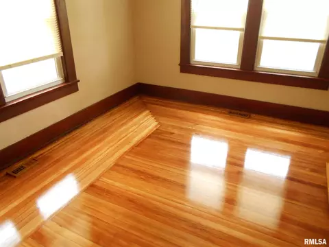 5250 E Troy Rd, Avon, IL 61415 photo 2
