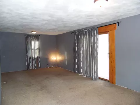 204 E 8th St, Glasford, IL 61533 photo 5