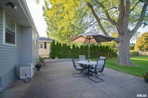 607 E Polk St, Morton, IL 61550 photo 31