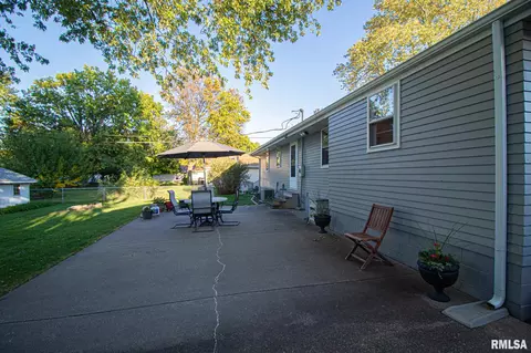 607 E Polk St, Morton, IL 61550 photo 32