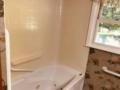 210 Shady Ln, Eureka, IL 61530 photo 8