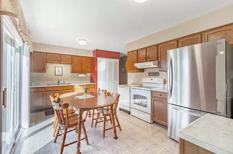 2100 Oak Dr, Eureka, IL 61530 photo 6