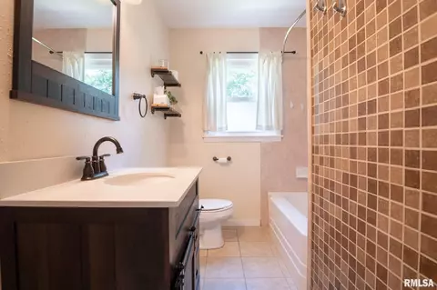 402 Jackson St, Washington, IL 61571 photo 37