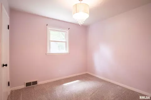 402 Jackson St, Washington, IL 61571 photo 32