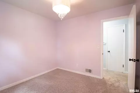 402 Jackson St, Washington, IL 61571 photo 35