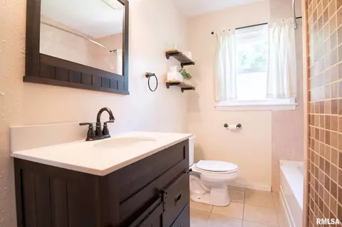 402 Jackson St, Washington, IL 61571 photo 36
