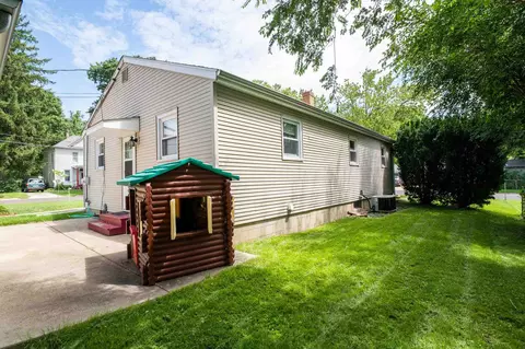 402 Jackson St, Washington, IL 61571 photo 7