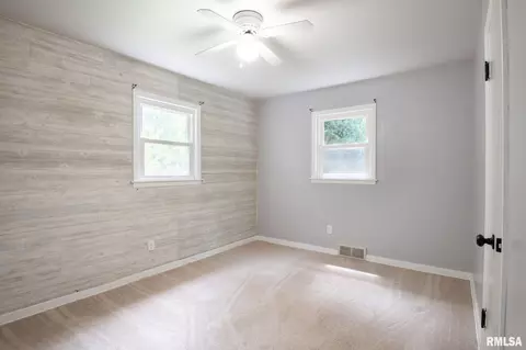 402 Jackson St, Washington, IL 61571 photo 28