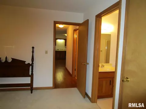 1473 E Myrtle St, Canton, IL 61520 photo 31