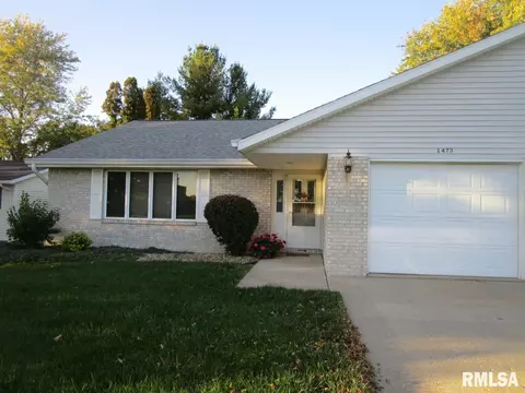 1473 E Myrtle St, Canton, IL 61520 photo 1