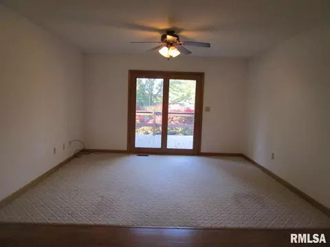 1473 E Myrtle St, Canton, IL 61520 photo 16