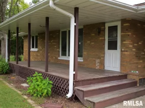101 N Sunset Dr, Manito, IL 61546 photo 2