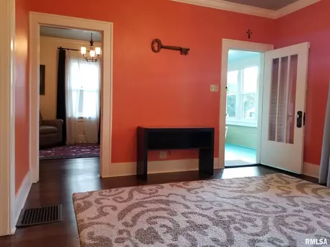 822 E Calhoun St, Macomb, IL 61455 photo 5