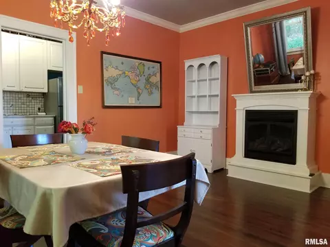 822 E Calhoun St, Macomb, IL 61455 photo 7