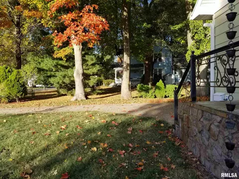 822 E Calhoun St, Macomb, IL 61455 photo 22
