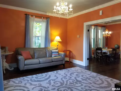 822 E Calhoun St, Macomb, IL 61455 photo 4