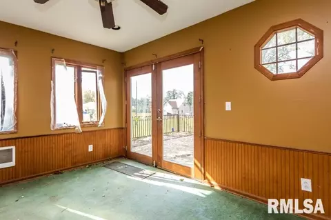 1207 E Clark St, Lowpoint, IL 61545 photo 15