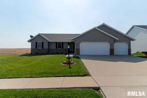 1006 Simon Ct, Eureka, IL 61530 photo 1