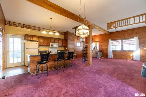 409 S 3rd St, Pekin, IL 61554 photo 6