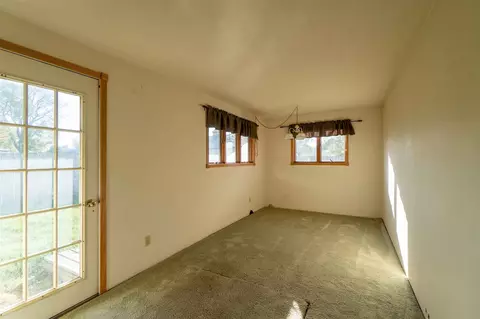 409 S 3rd St, Pekin, IL 61554 photo 16