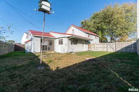 409 S 3rd St, Pekin, IL 61554 photo 21