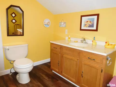 307 W Center St, Eureka, IL 61530 photo 25