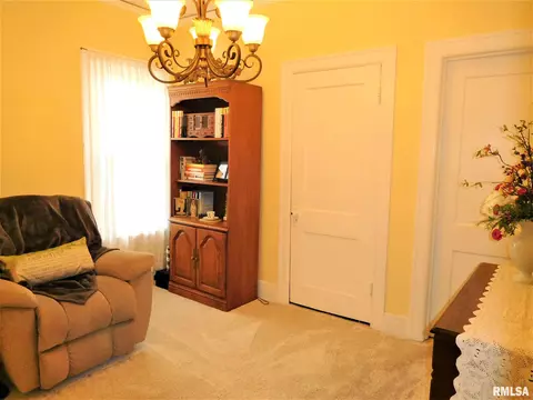 307 W Center St, Eureka, IL 61530 photo 21