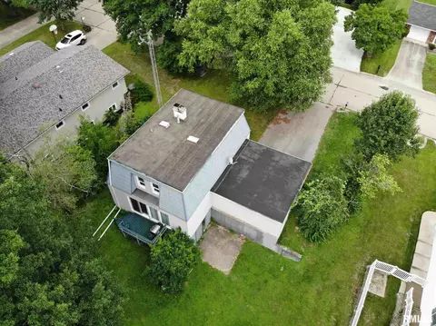 1137 Stacy Ln, Macomb, IL 61455 photo 2