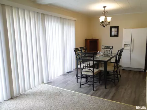 1137 Stacy Ln, Macomb, IL 61455 photo 13