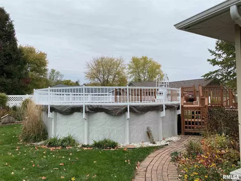 1123 E Sycamore St, Canton, IL 61520 photo 36