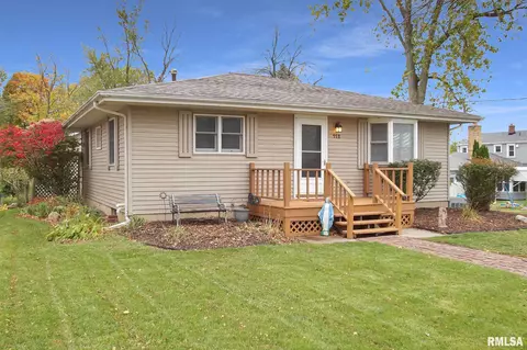 112 N Spring St, Metamora, IL 61548 photo 1