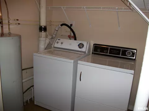314 S Monroe St, Macomb, IL 61455 photo 11