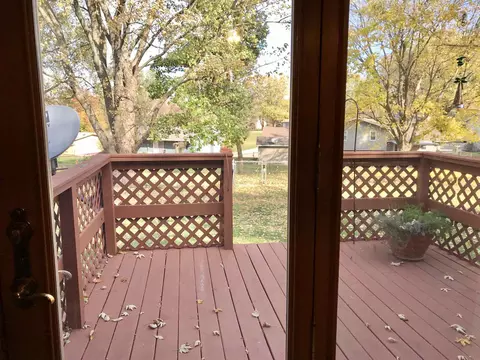 1455 E Myrtle St, Canton, IL 61520 photo 9