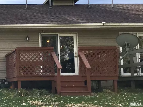 1455 E Myrtle St, Canton, IL 61520 photo 22