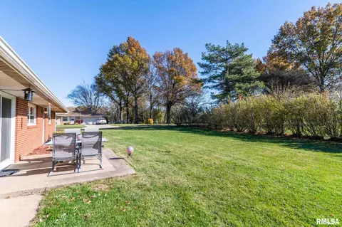 1622 Summit Dr, Pekin, IL 61554 photo 41