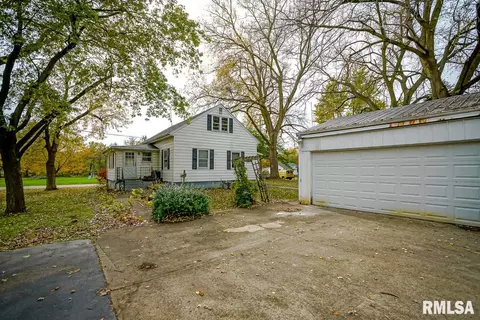 711 S Oak St, Delavan, IL 61734 photo 30
