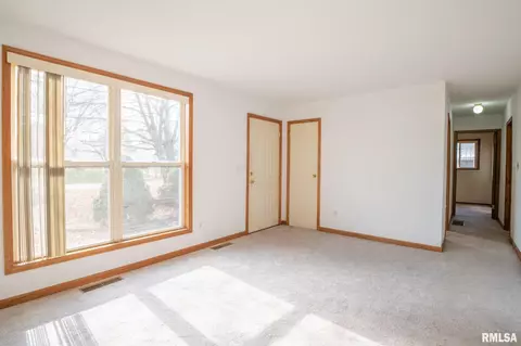 1023 3rd St, Lacon, IL 61540 photo 4