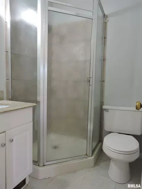 1135 Maple Ave, Macomb, IL 61455 photo 24