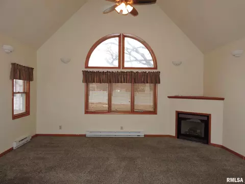1135 Maple Ave, Macomb, IL 61455 photo 18