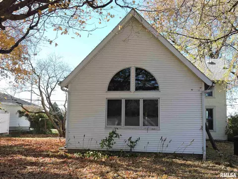 1135 Maple Ave, Macomb, IL 61455 photo 25