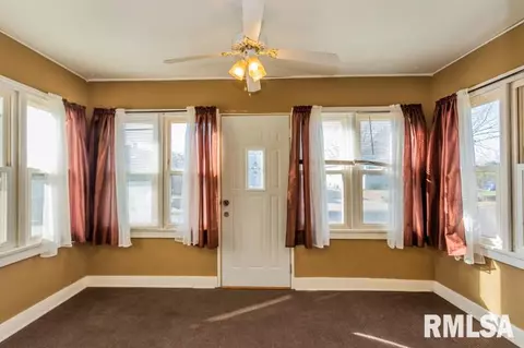 1202 S 7th St, Pekin, IL 61554 photo 3