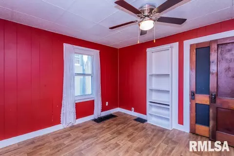 1202 S 7th St, Pekin, IL 61554 photo 17
