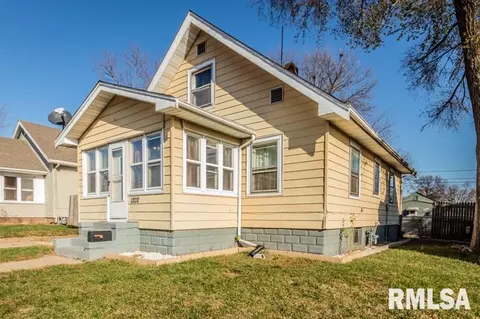 1202 S 7th St, Pekin, IL 61554 photo 36