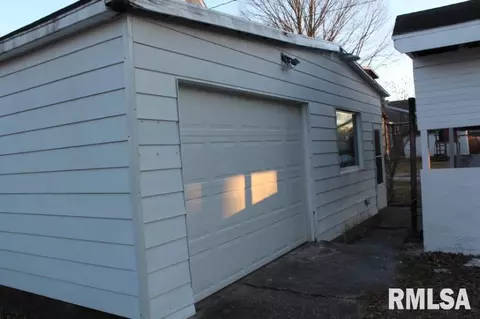 438 S Madison St, Macomb, IL 61455 photo 23