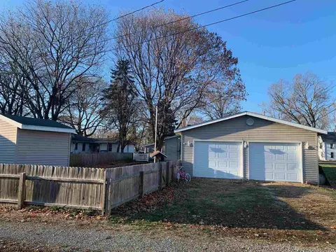 608 Robert St, Henry, IL 61537 photo 12