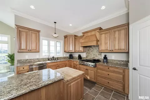 2336 W Augusta Dr, Dunlap, IL 61525 photo 15
