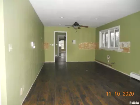 1102 E Grant St, Macomb, IL 61455 photo 2